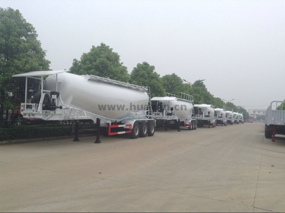 مقطورة خلاطة الخرسانة SINOTRUK 3 Axles